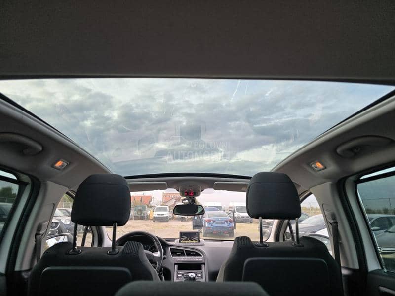 Peugeot 5008 1.6 e-hdi Allure