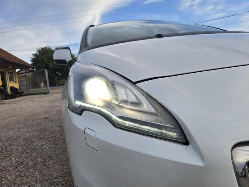 Peugeot 5008 1.6 e-hdi Allure