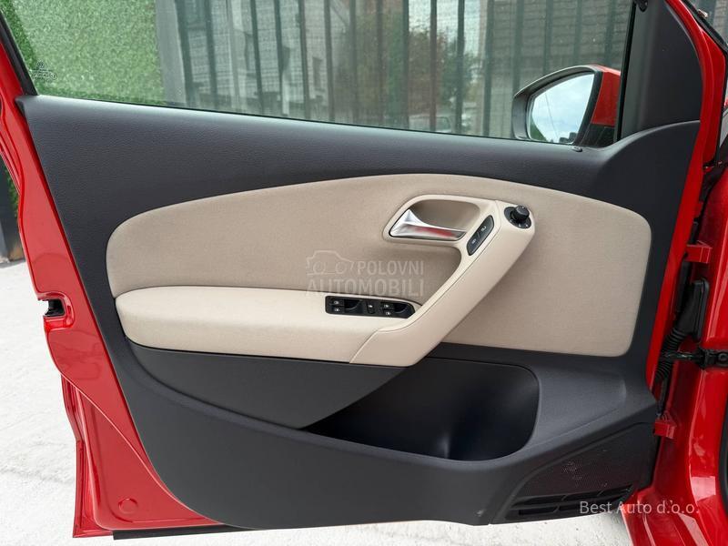 Volkswagen Polo 1.2 TSI/DSG/NAV