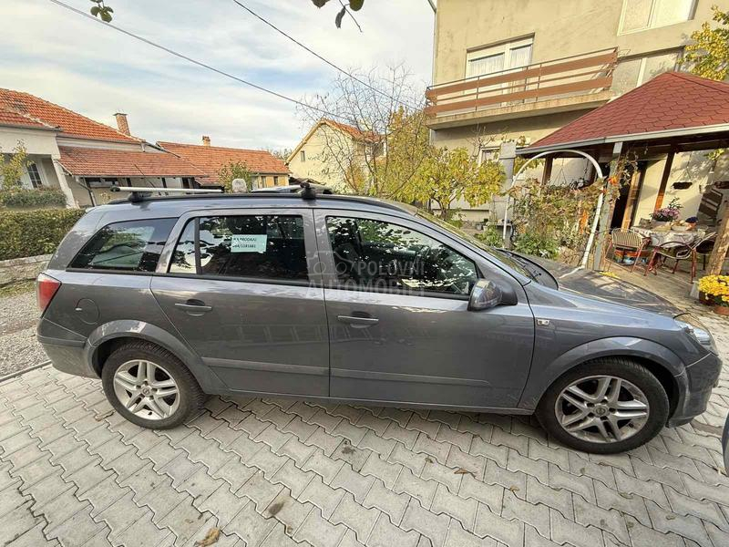 Opel Astra H 