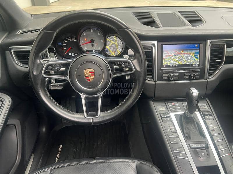 Porsche Macan 3.0 TDI S PANO