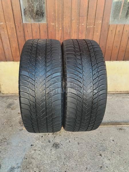 Bridgestone 235/45 R20 Zimska