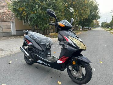 Sprint Phantom 2T 49cc