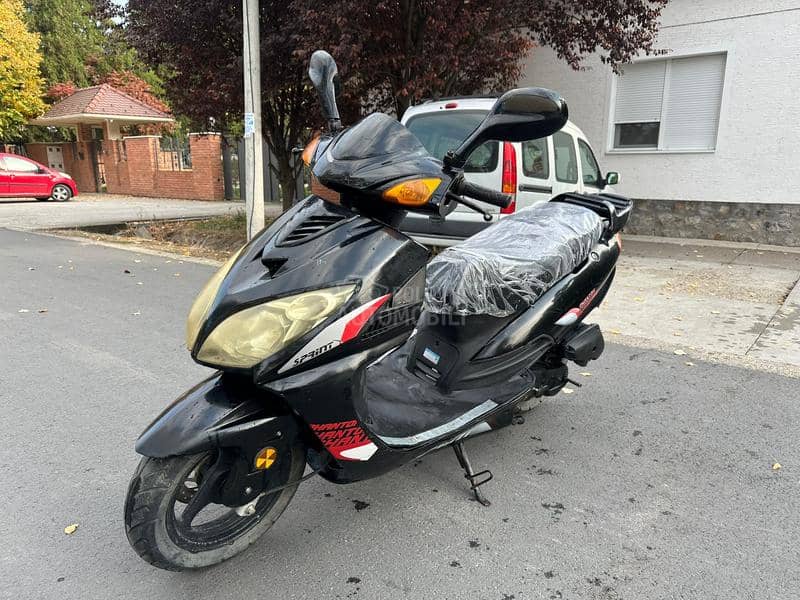 Sprint Phantom 2T 49cc