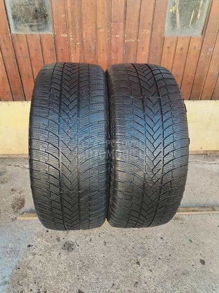 Bridgestone 255/50 R19 Zimska