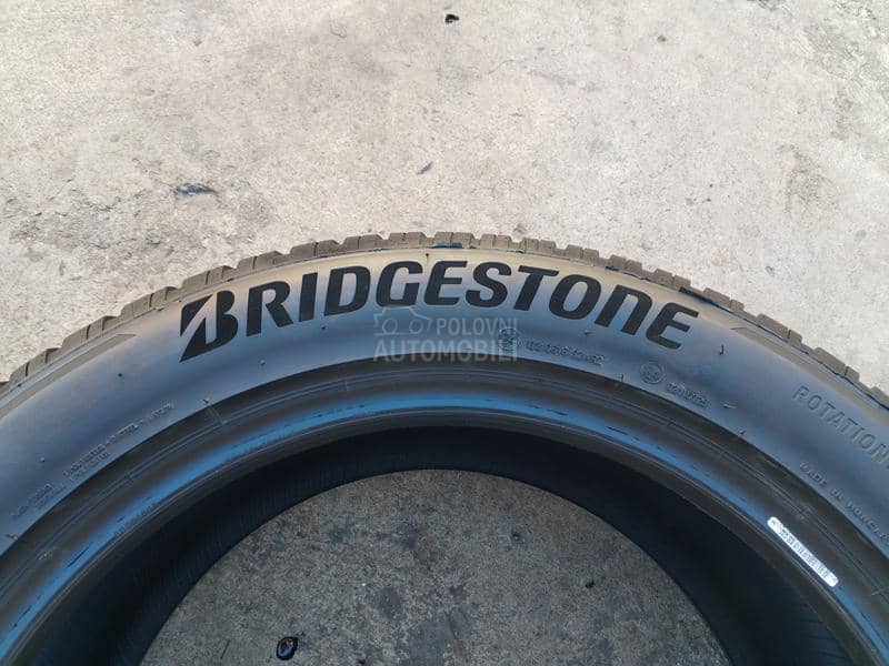 Bridgestone 255/50 R19 Zimska