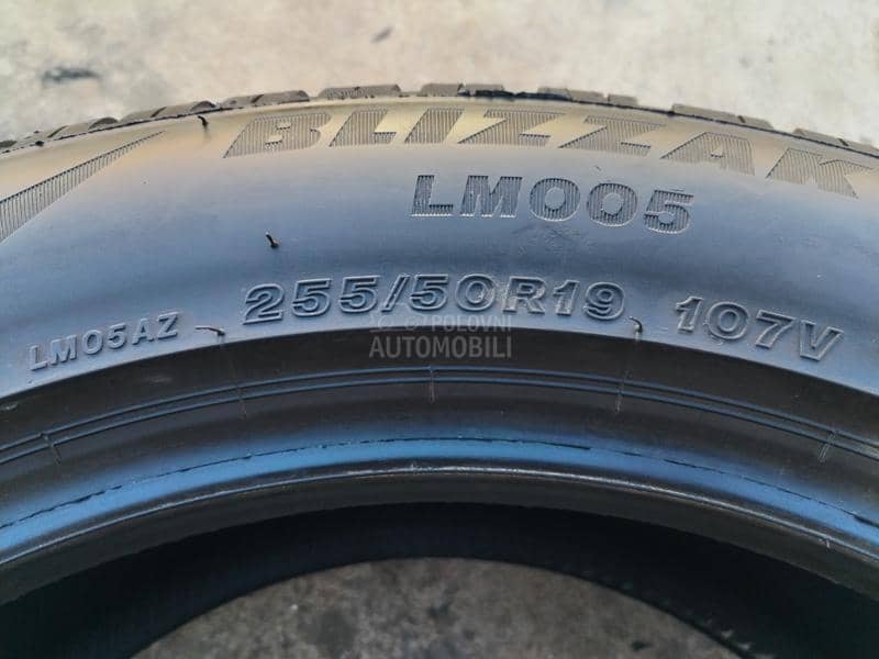 Bridgestone 255/50 R19 Zimska