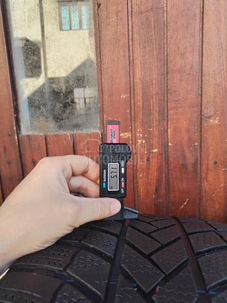 Bridgestone 255/50 R19 Zimska