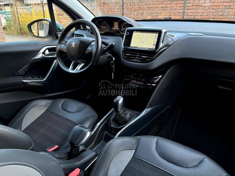 Peugeot 2008 1.6 VTI/CH/AIIURE