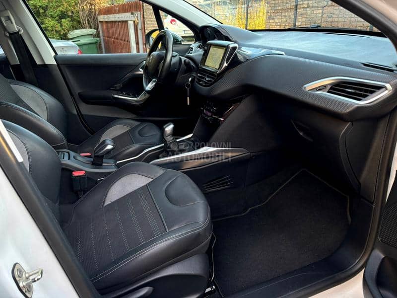 Peugeot 2008 1.6 VTI/CH/AIIURE