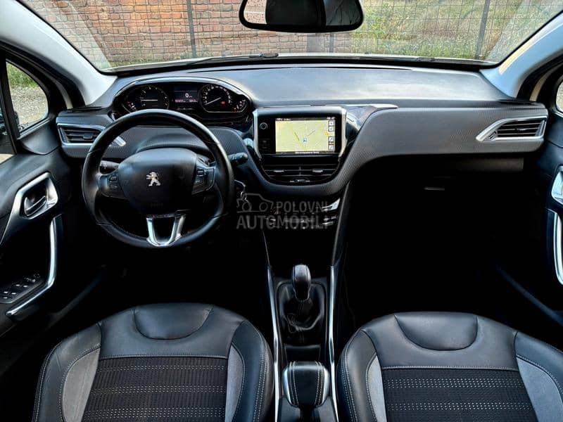 Peugeot 2008 1.6 VTI/CH/AIIURE