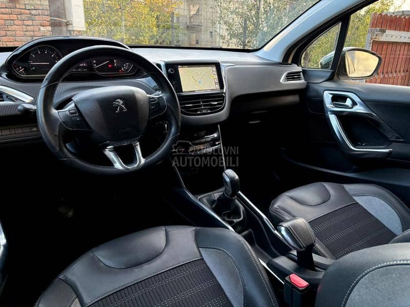 Peugeot 2008 1.6 VTI/CH/AIIURE