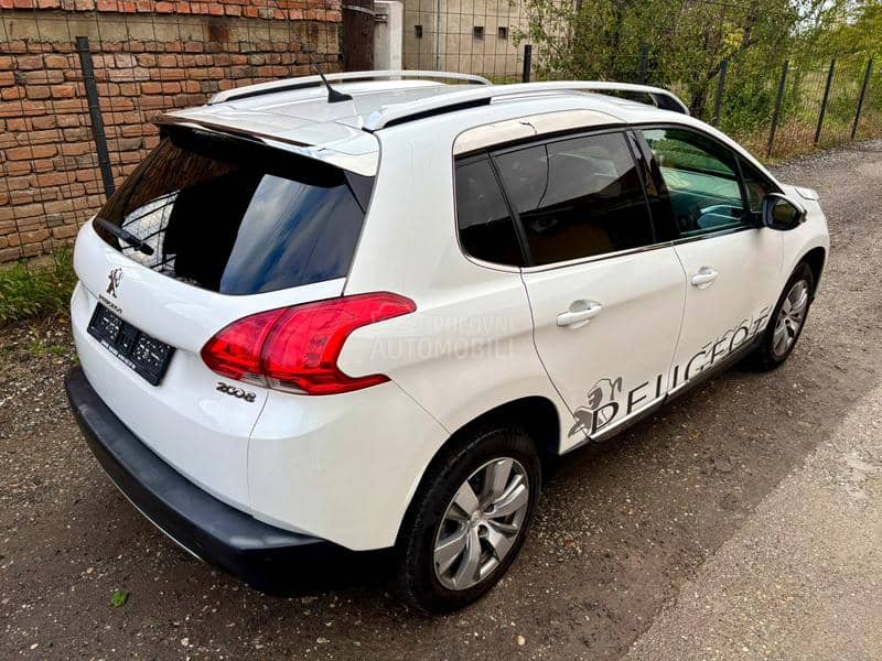 Peugeot 2008 1.6 VTI/CH/AIIURE