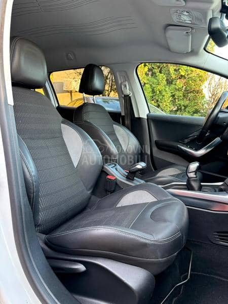 Peugeot 2008 1.6 VTI/CH/AIIURE