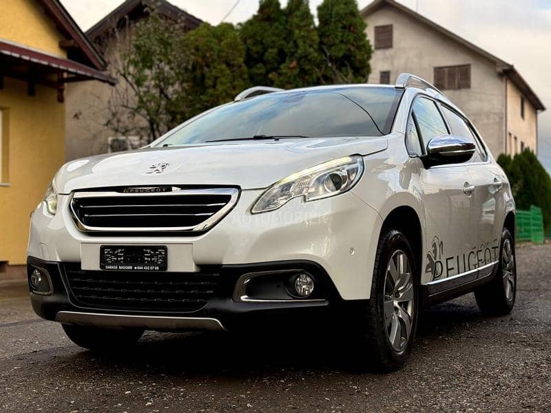 Peugeot 2008 1.6 VTI/CH/AIIURE