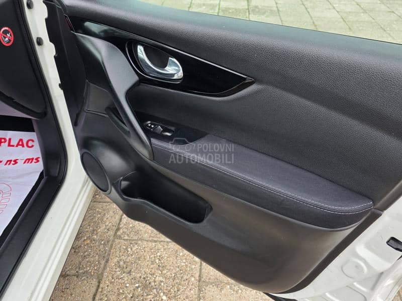 Nissan Qashqai 1.5dci  LED/NAV