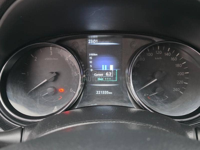 Nissan Qashqai 1.5dci  LED/NAV