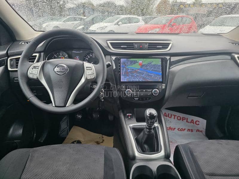 Nissan Qashqai 1.5dci  LED/NAV