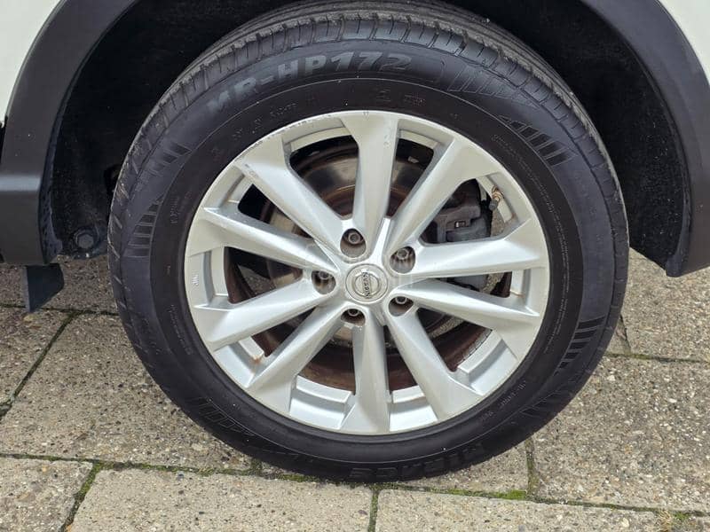 Nissan Qashqai 1.5dci  LED/NAV