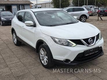 Nissan Qashqai 1.6dci  LED/NAV
