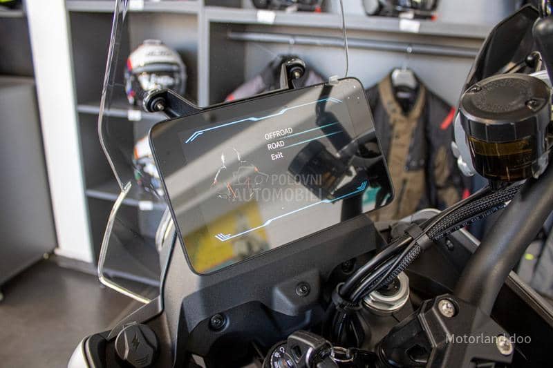 QJMOTOR SRT 600 SX A2