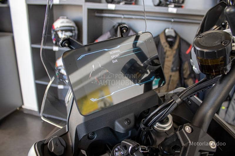 QJMOTOR SRT 600 SX A2