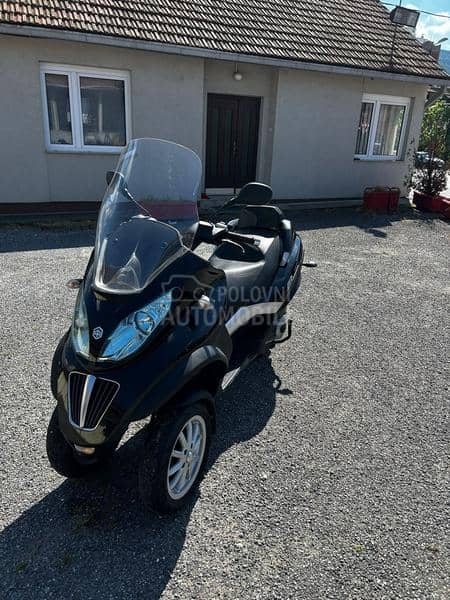 Piaggio MP3