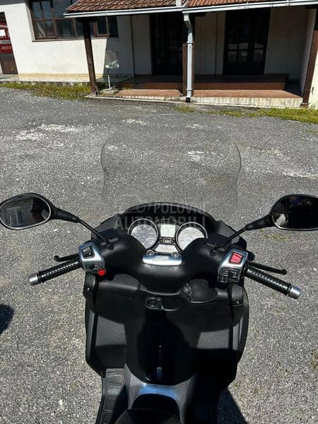 Piaggio MP3