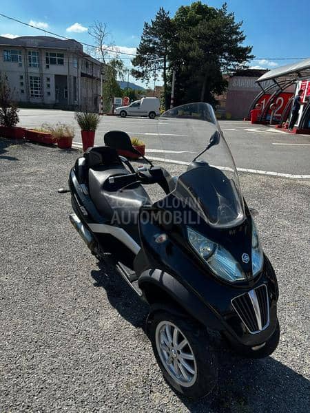 Piaggio MP3