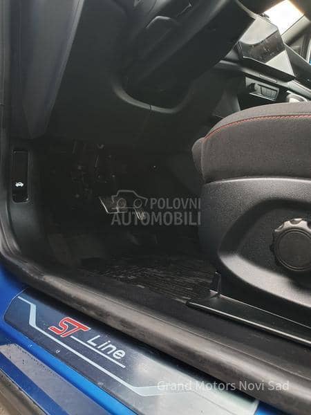 Ford Puma 1.0 mHEV ST Line