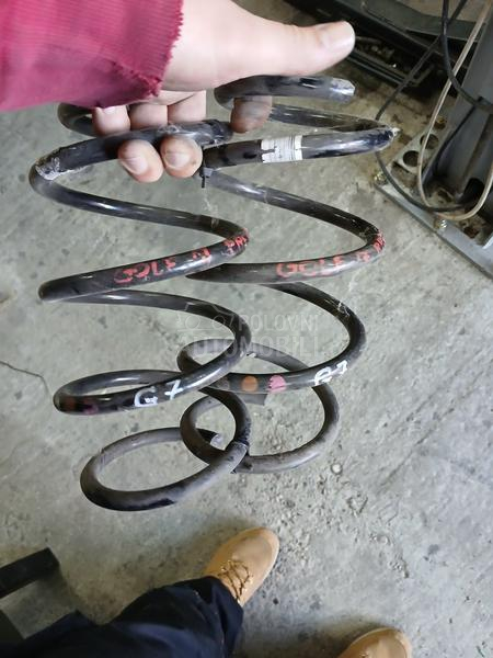 GOLF 7 OPRUGE PREDNJE