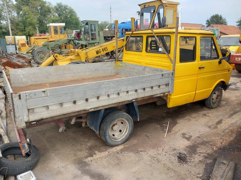 Zastava 35.10 HNPK Produz kabina