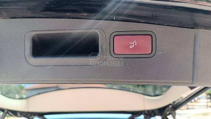 Mercedes Benz ML 320 REDOVNO ODRŽAVAN