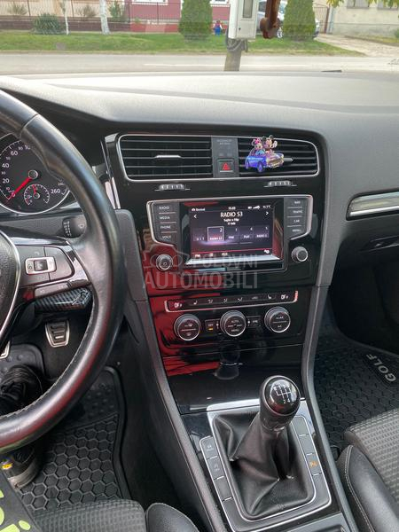 Volkswagen Golf 7 R line