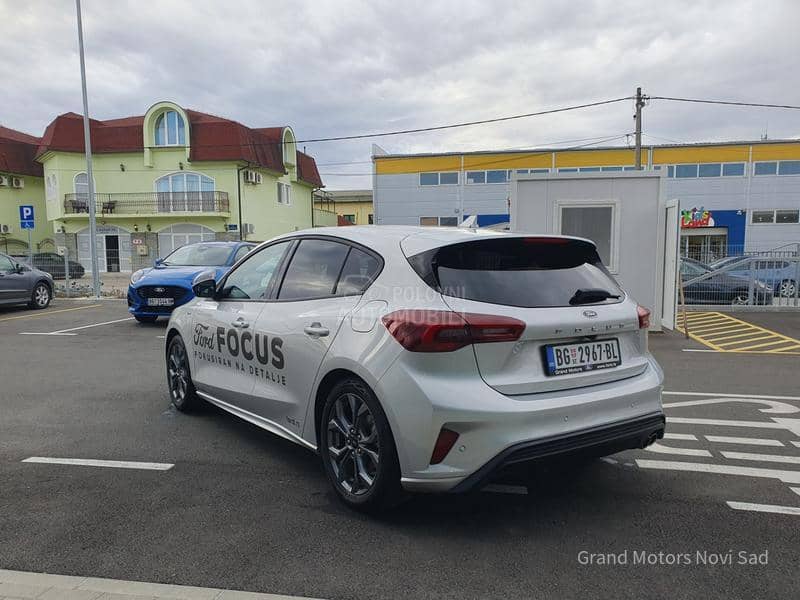 Ford Focus ST Line mHEV