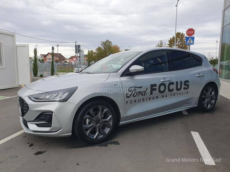 Ford Focus ST Line mHEV
