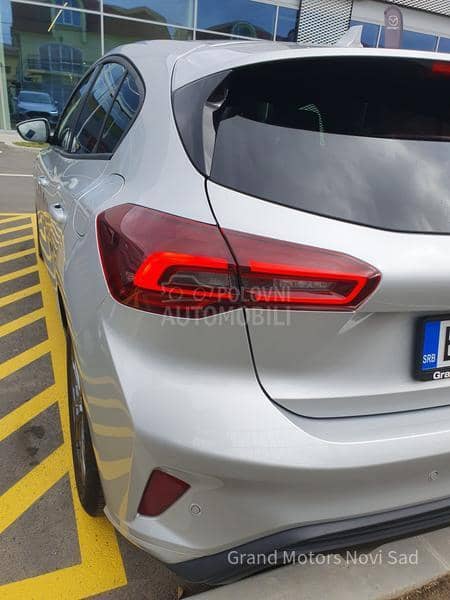 Ford Focus ST Line mHEV