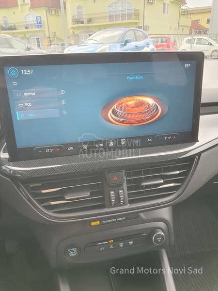 Ford Focus ST Line mHEV