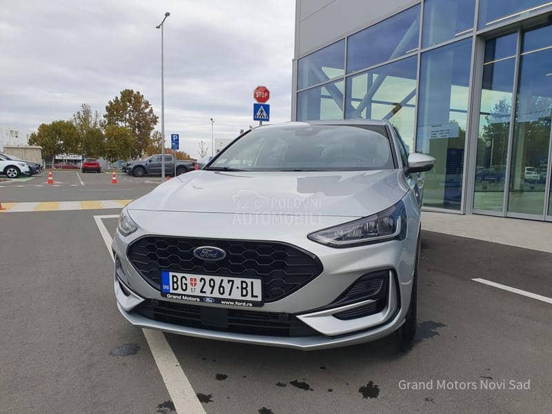 Ford Focus ST Line mHEV