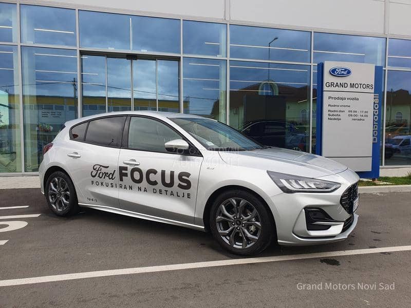 Ford Focus ST Line mHEV