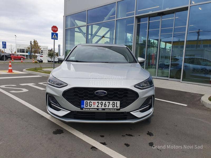 Ford Focus ST Line mHEV