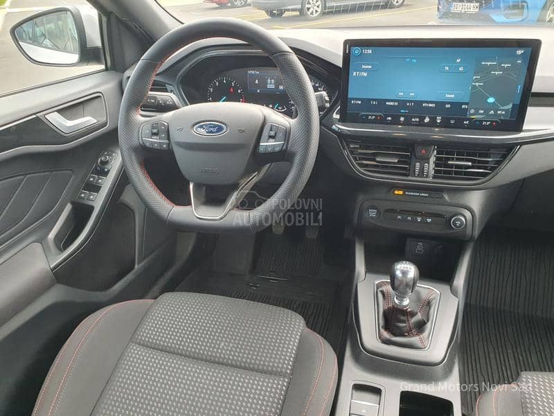 Ford Focus ST Line mHEV