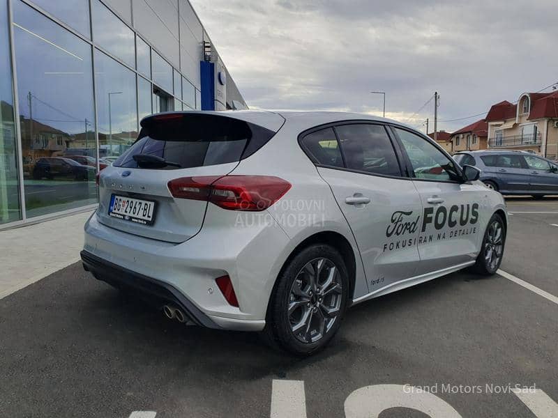 Ford Focus ST Line mHEV