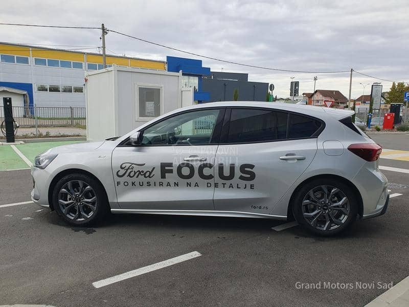Ford Focus ST Line mHEV