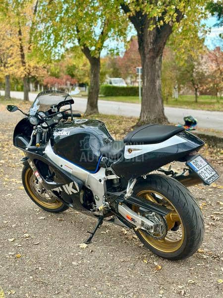 Suzuki GSXR 600 SRAD