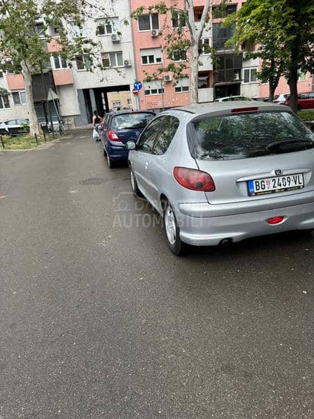 Peugeot 206 