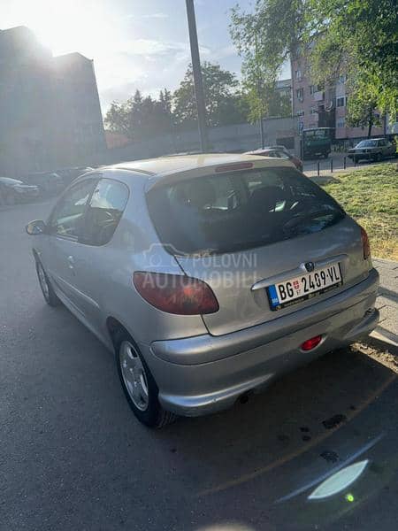 Peugeot 206 
