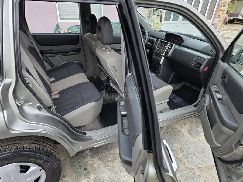 Nissan X-Trail 2.0B Svajcarija