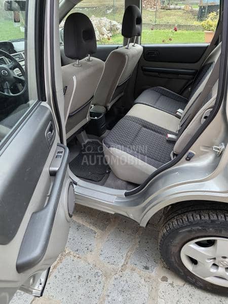 Nissan X-Trail 2.0B Svajcarija