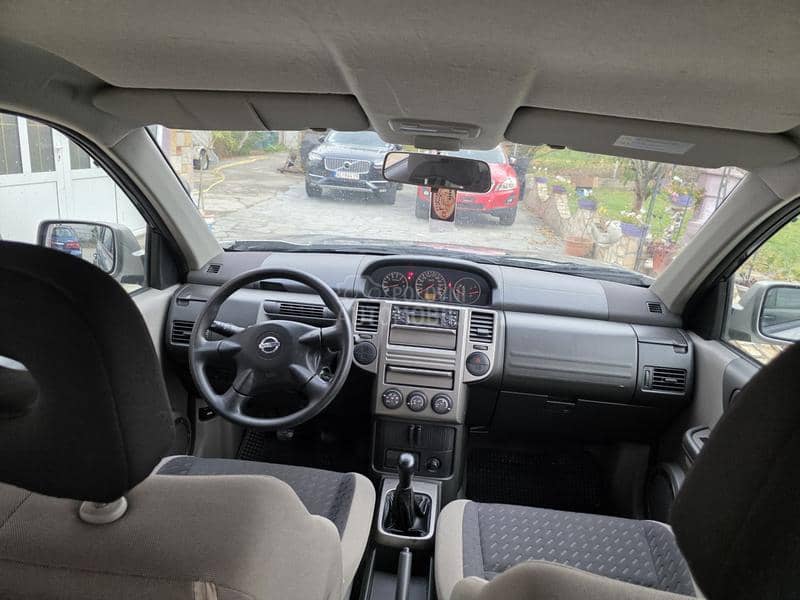 Nissan X-Trail 2.0B Svajcarija